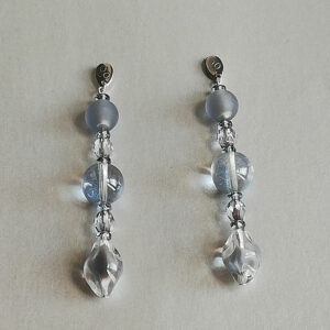 Boucles d'oreilles avec perles de verre anciennes