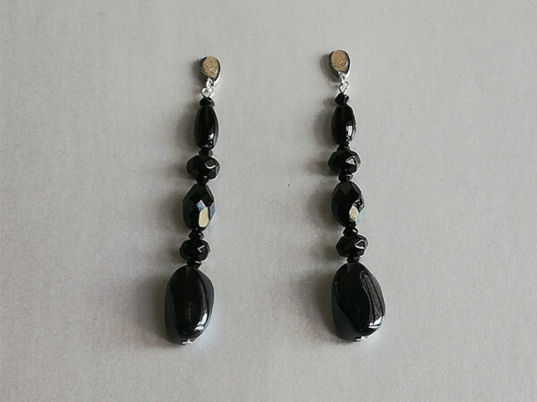 Boucles d'oreilles avec perles de verre anciennes