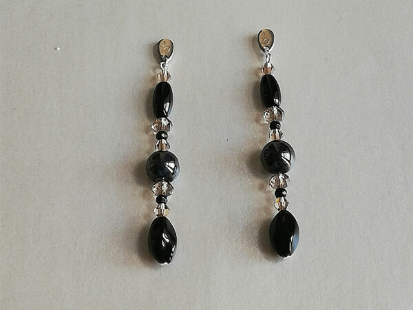 Boucles d'oreilles avec perles de verre anciennes