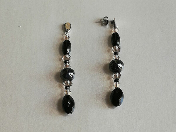 Boucles d'oreilles avec perles de verre anciennes