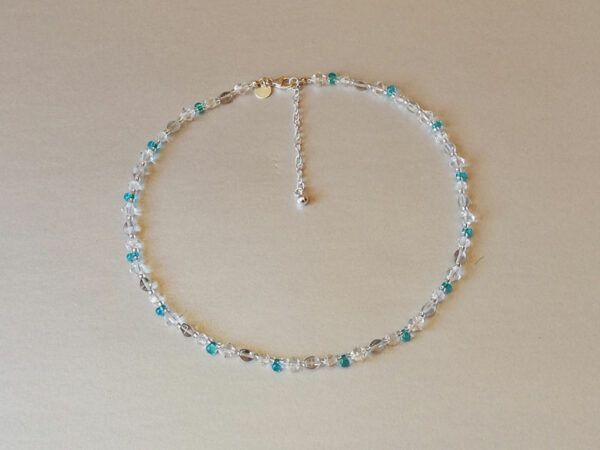 Collier en perles de verre