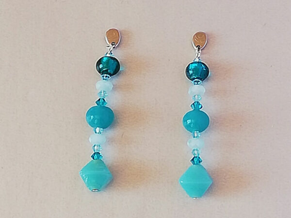 L'intemporel boucles d'oreilles avec perles anciennes losanges turquoise opale